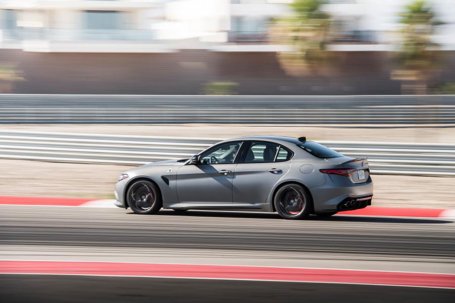  Alfa Romeo Giulia Quadrifoglio NRING (952) 2019 года  (NA) (фото 25 из 31)